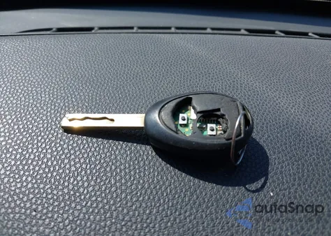 2004 Mini Cooper S z USA, uszkodzony, nr VIN WMWRE334X4TD86858